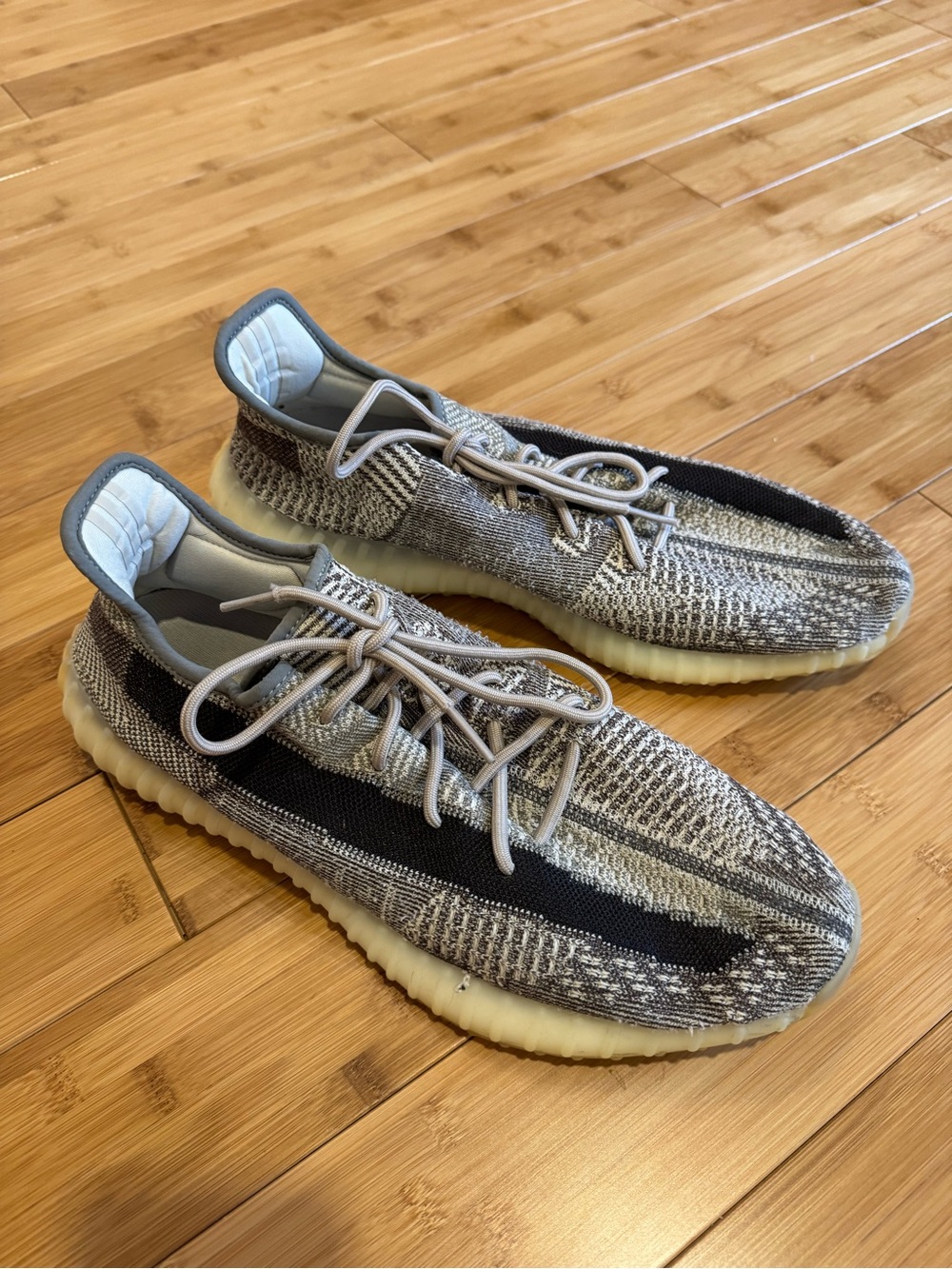 adidas Yeezy Boost 350 V2 Zyon Gray with Black Stripe - Size 15